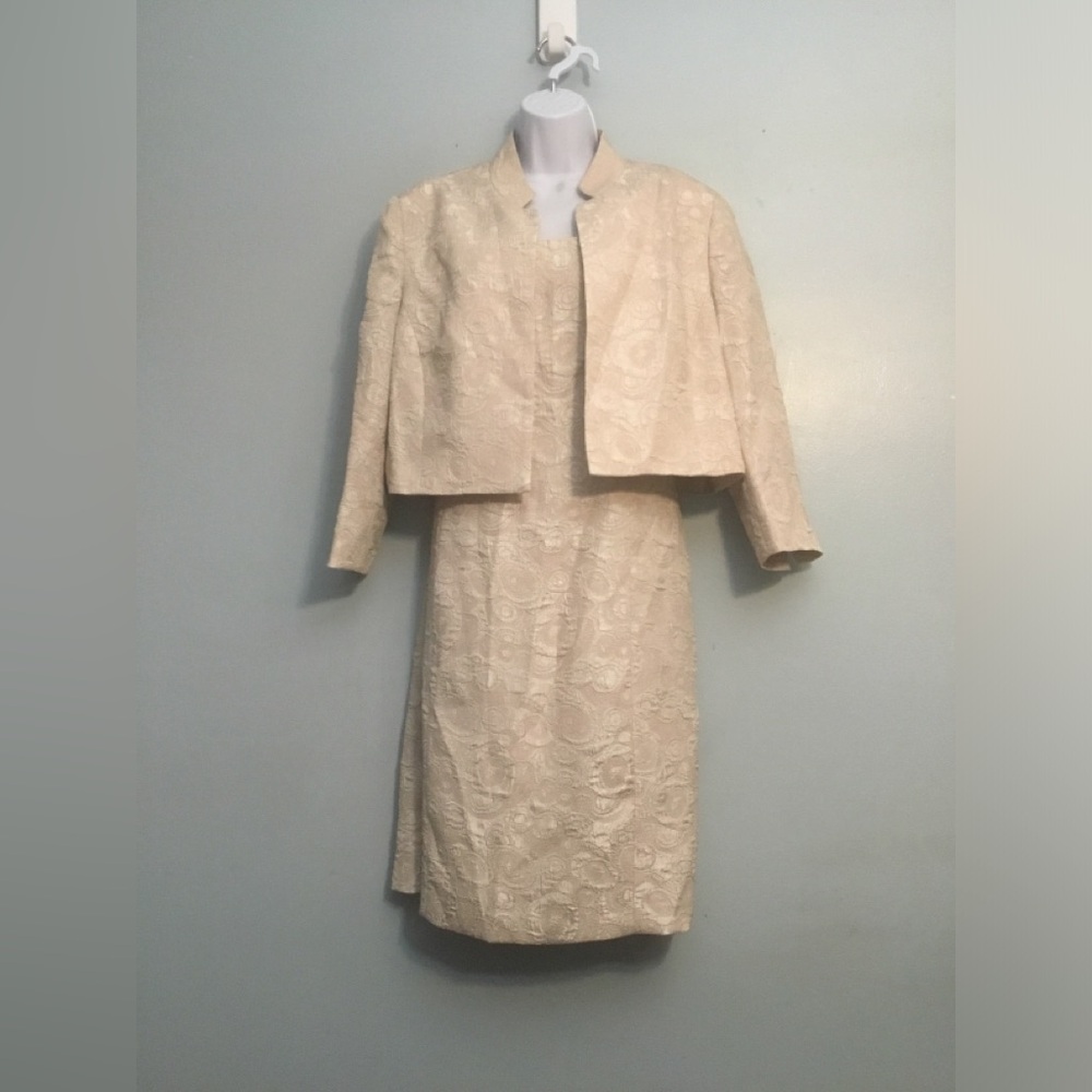 Evan Picone Blush Beige Dress Label Detail